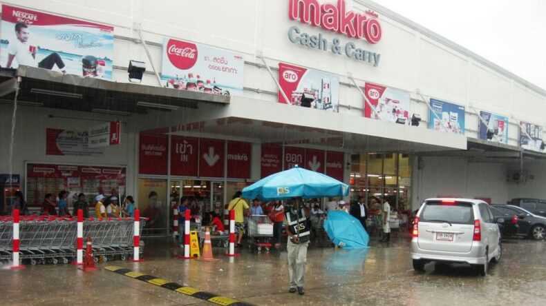 Makro store in Samui