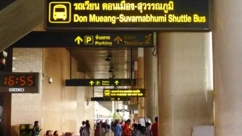 Don Muang Airport in Bangkok - signs to buses