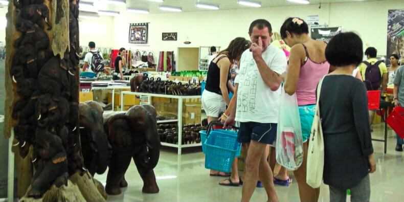 Phuthai Souvenir Market in Phuket