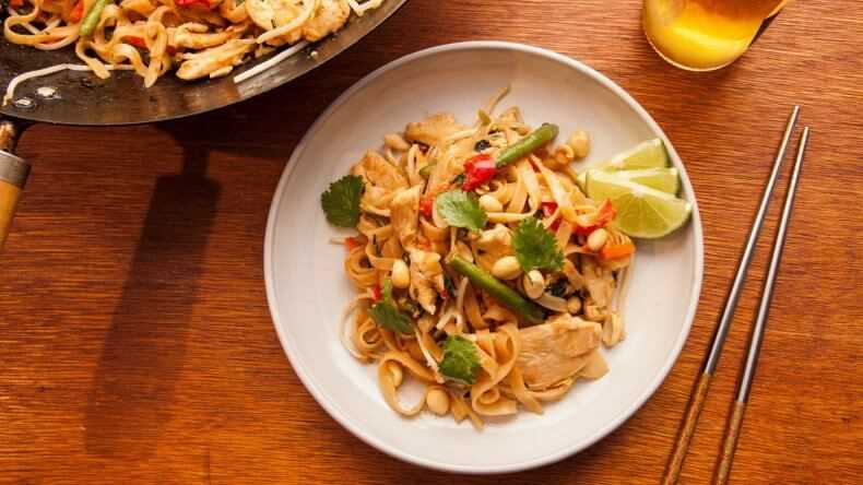 Pad Thai rice noodles with chicken